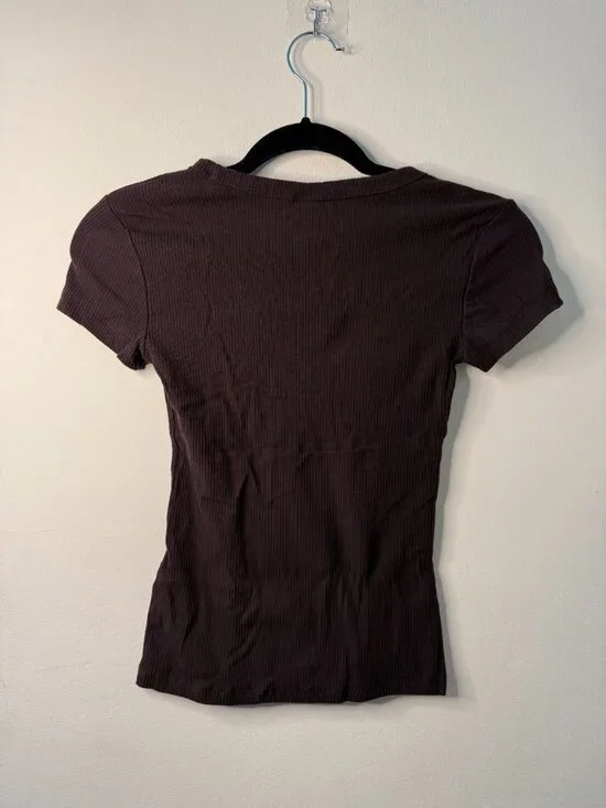 H&M Ribbed Dark Brown Fitted Tee XS Soft Stretch Short Sleeve Basic Neutral - Picture 2 of 3